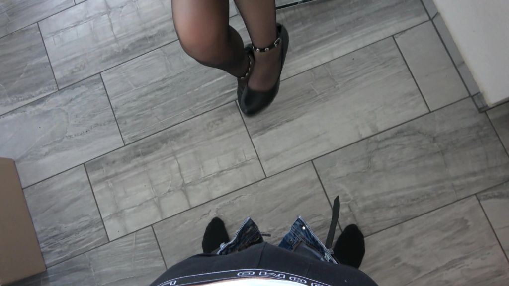 sexy foto nr. 4 von Schluckschlampe auf Bestellung!!!