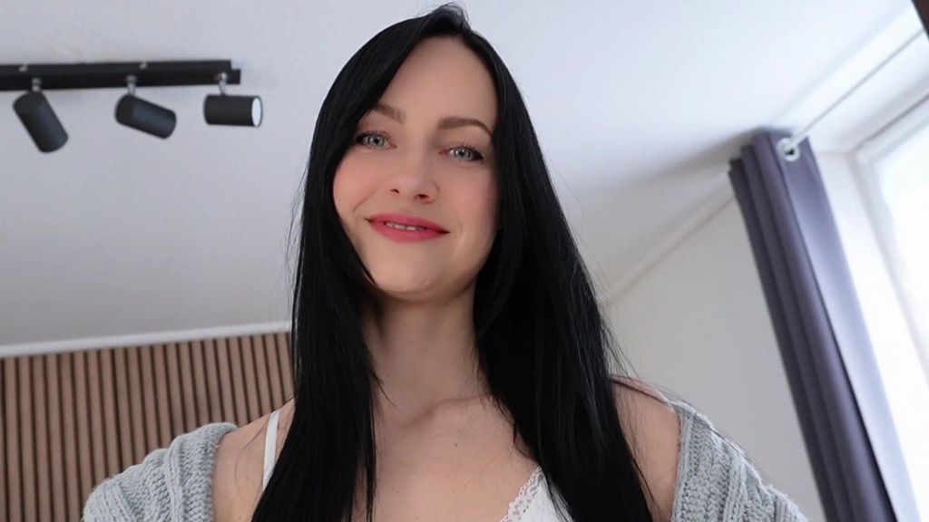 sexy foto nr. 1 von Date mit unerfahrenem Mann endet mit Blümchensex+Creampie!