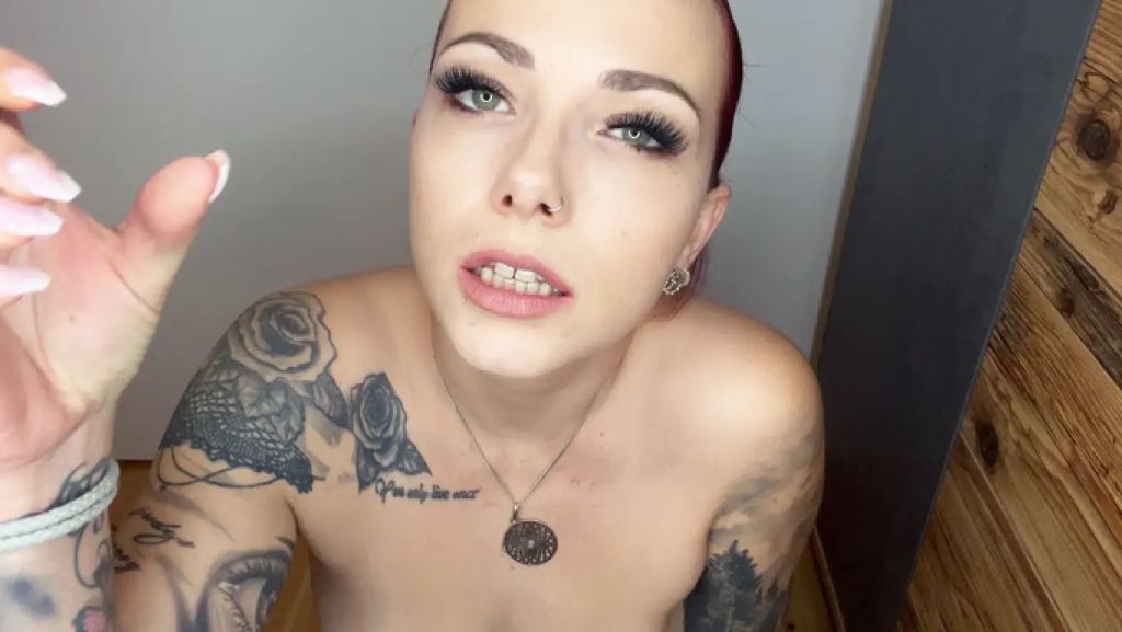 sexy foto nr. 3 von Geiler Blowjob mit deinem Sperma auf meinen Titten !!