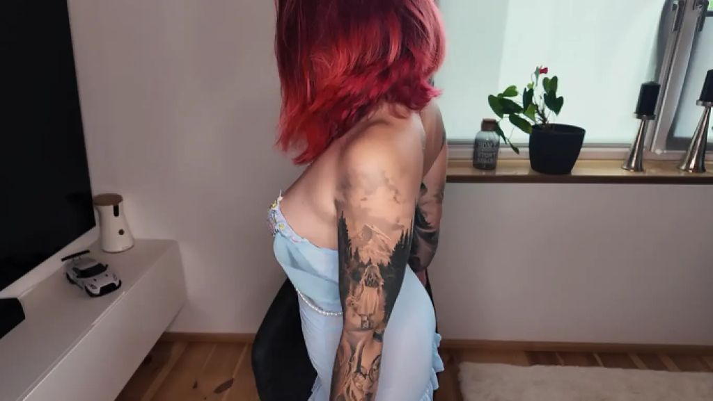 sexy foto nr. 4 von Meine neuen Dessous und meine feuchte Pussy für dich !!