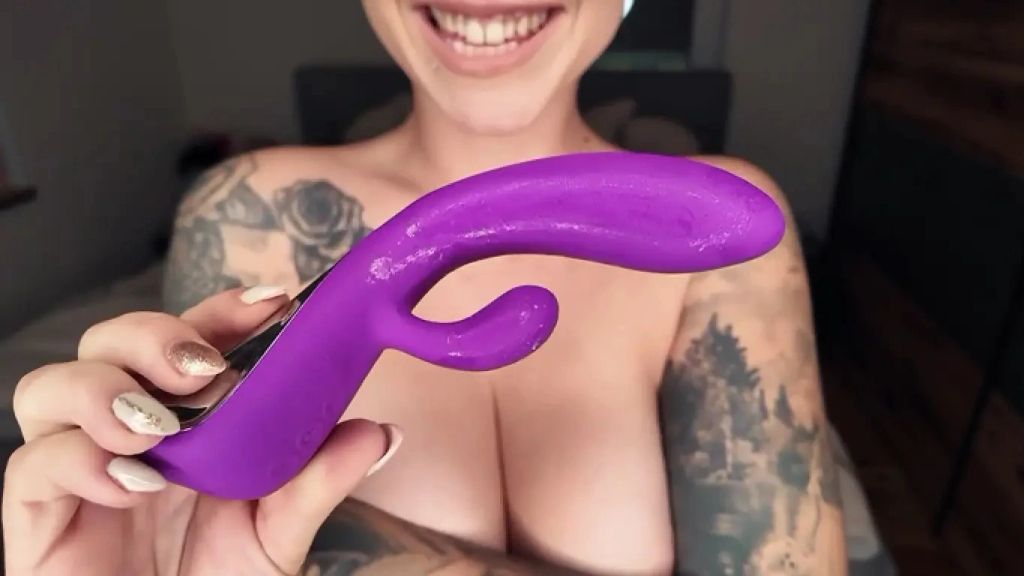 sexy foto nr. 10 von Mein neuer Dildo direkt von der Venus bringt mich........