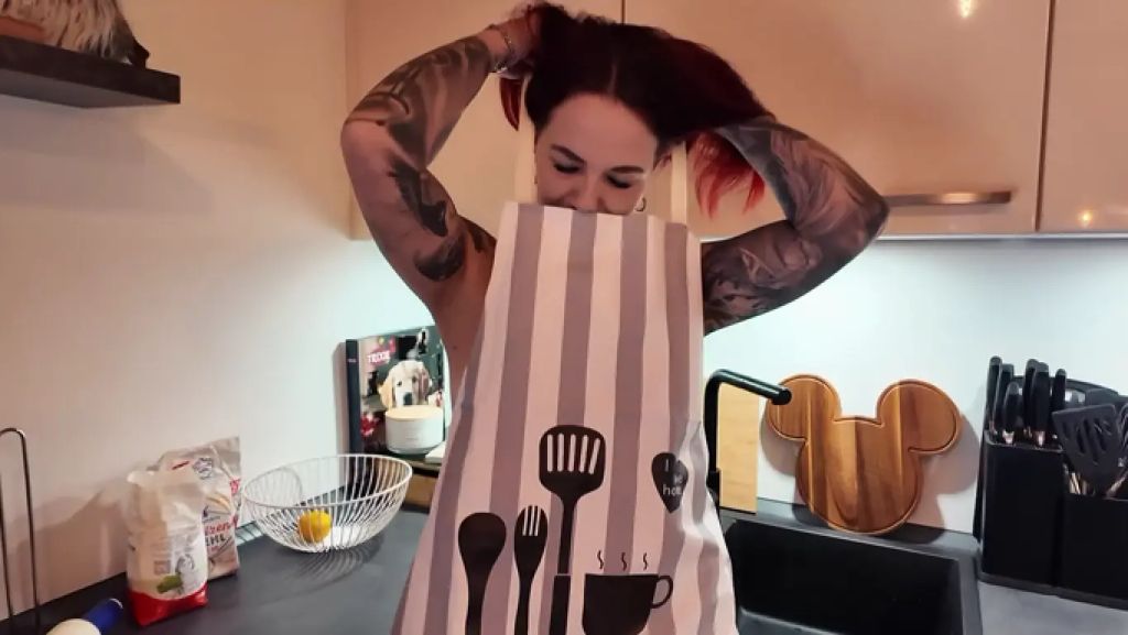 sexy foto nr. 2 von 🔥 Orgasmus statt Plätzchen – 😏💋