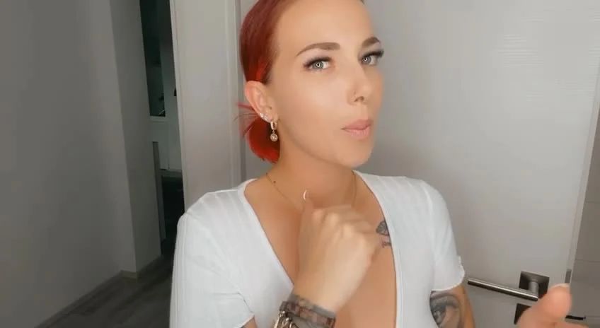 sexy foto nr. 1 von Einfacher konntest du mich noch nie auspacken!