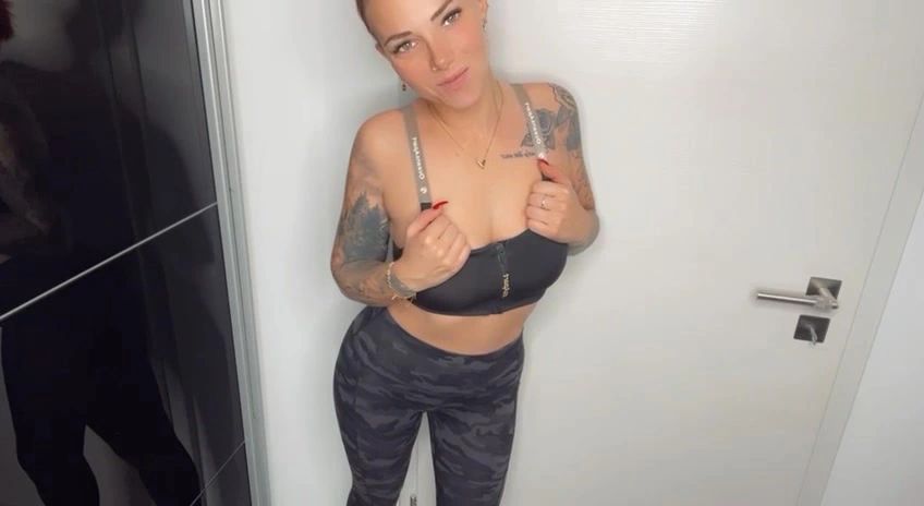 sexy foto nr. 5 von Arsch und Titten zum Wochenende!