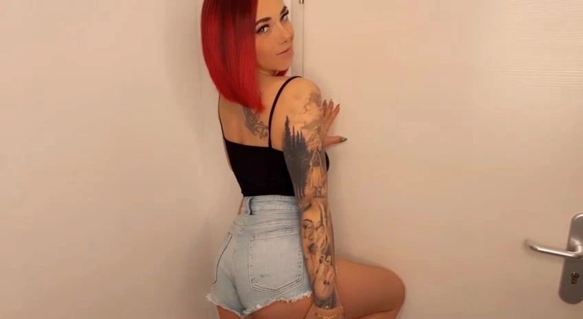 sexy foto nr. 2 von Kommst du vorbei und packst mich aus ?