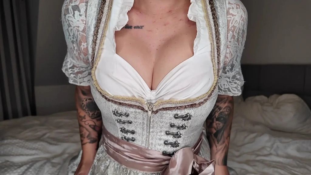 Vor dem Volksfest nochmal geil die Pussy gefingert !