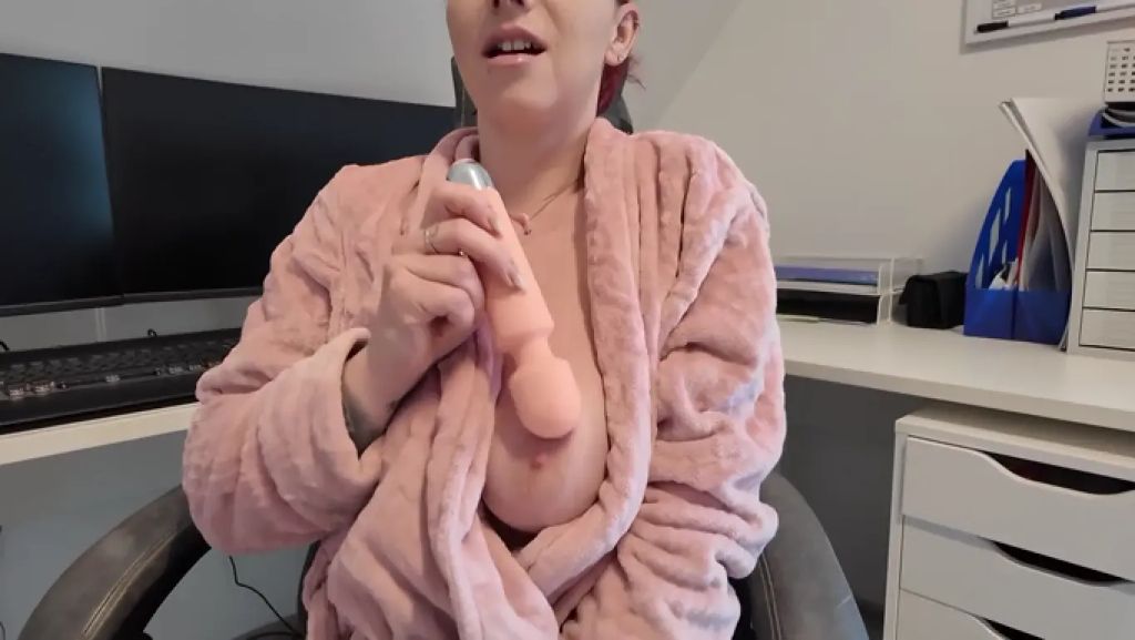 sexy foto nr. 3 von Ohhh fuck, Orgasmus schlägt Steuerkram um Längen! 😈