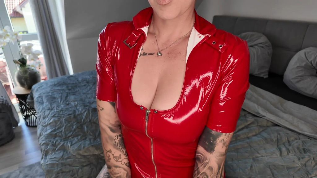 sexy foto nr. 1 von Im roten Lack Kleid und sexy Overknees meine Pussy zum......