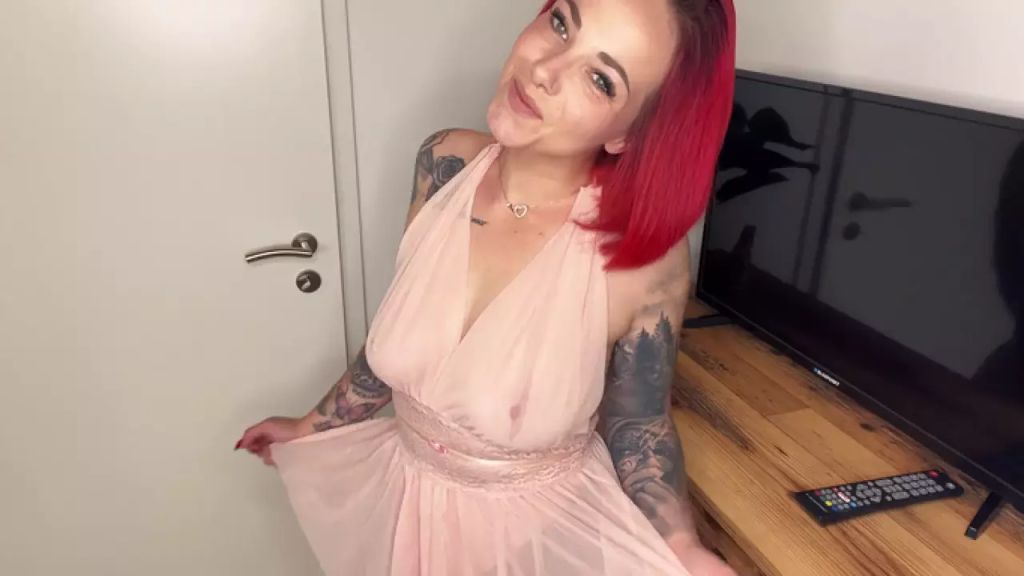 sexy foto nr. 3 von Strip im Heißen Transparenten Kleidchen !!