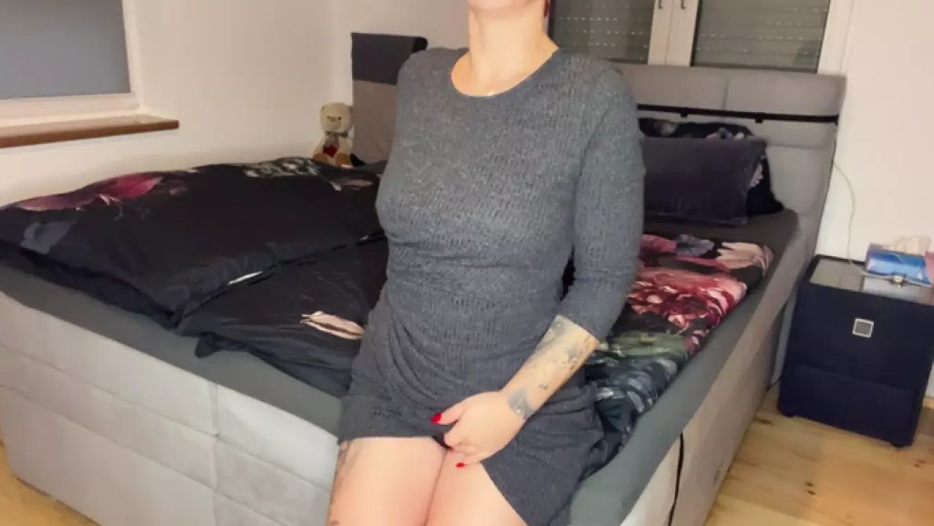 sexy foto nr. 2 von Pussy und Po von hinten gefingert !!