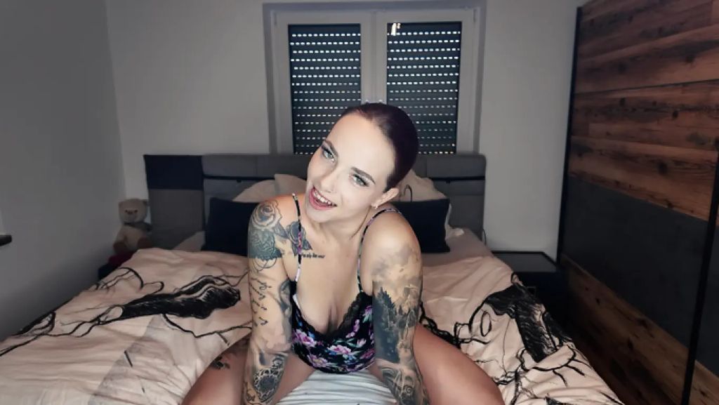 sexy foto nr. 1 von Komm und spiel mit mir in meinem Bett !!
