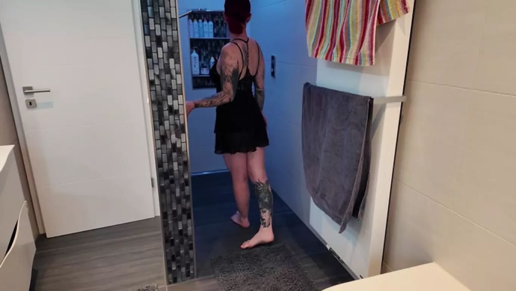 sexy foto nr. 2 von Meine heiße Dusche für Dich