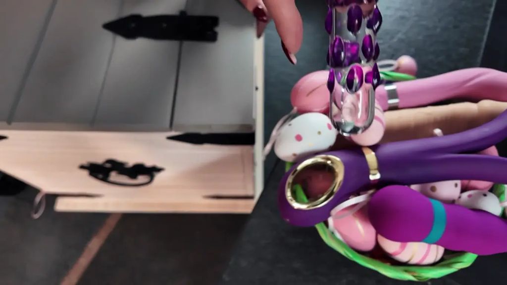 sexy foto nr. 3 von Ein Osternest voller Dildos!Frohe Ostern Babe !!