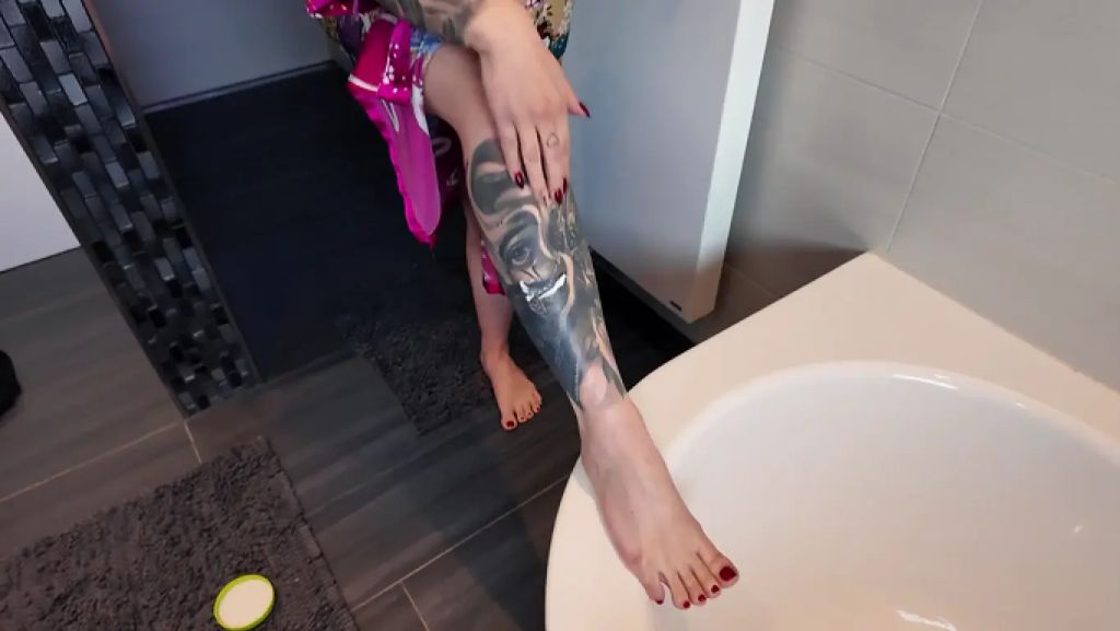 sexy foto nr. 3 von mit viel Creme meine Pussy verwöhnt !!