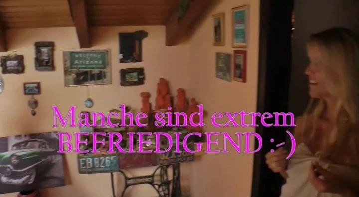 sexy foto nr. 2 von Trailer zu... Nicht alle Männer mit Maske sind böse