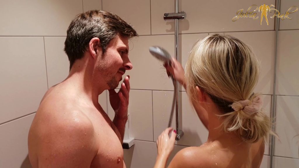 sexy foto nr. 6 von Schwanz angepisst und sauber geleckt