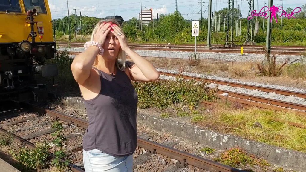 Auf dem Bahnhof gepisst und 2 weitere geile szenen