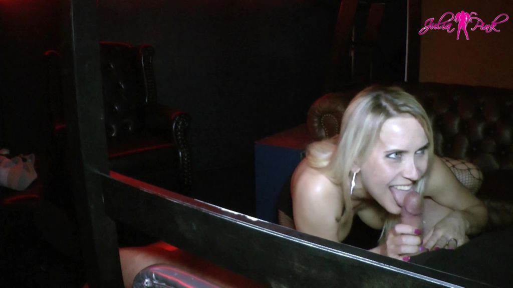 sexy foto nr. 6 von Pornokino - in 2 Minuten ausgesaugt