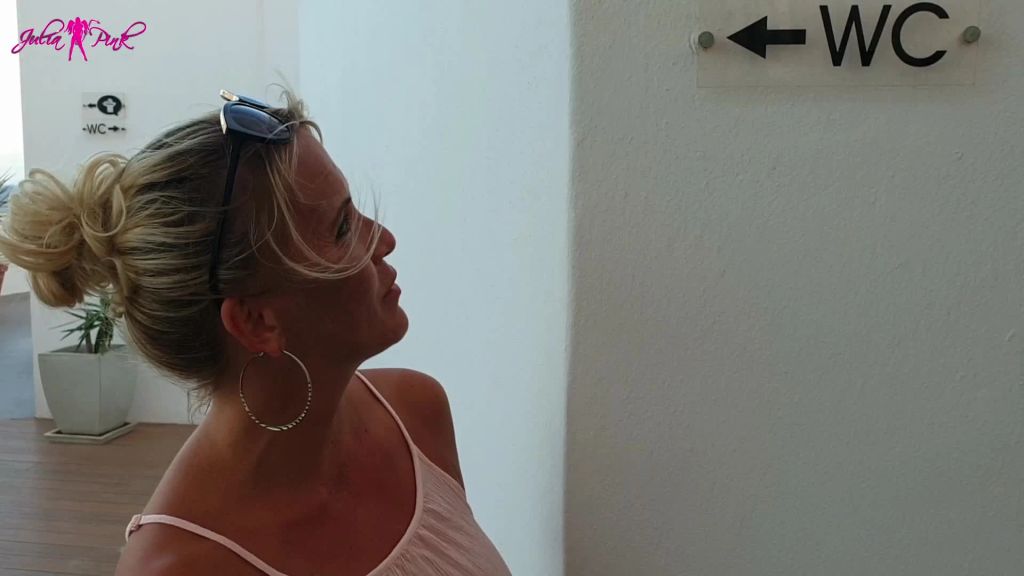 sexy foto nr. 4 von Pissen im öffentlichen Herrenklo