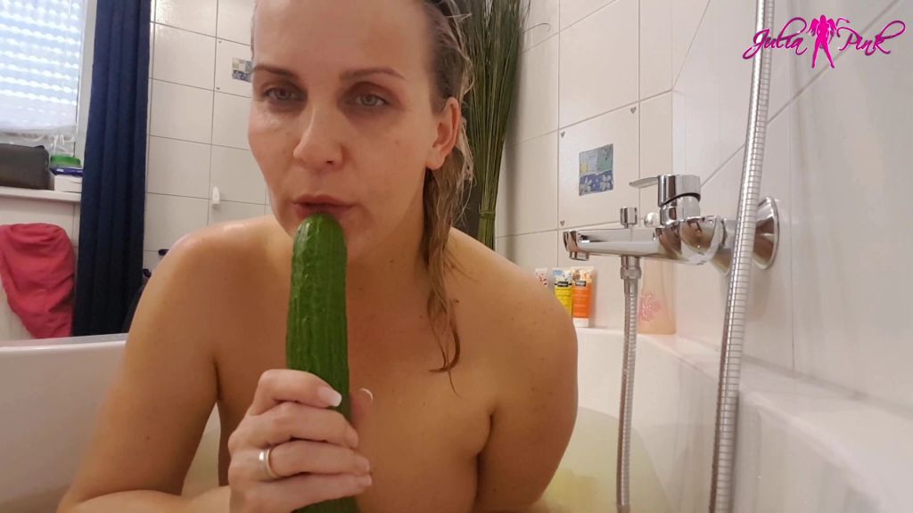 sexy foto nr. 6 von Gurkenspiele in der Badewanne