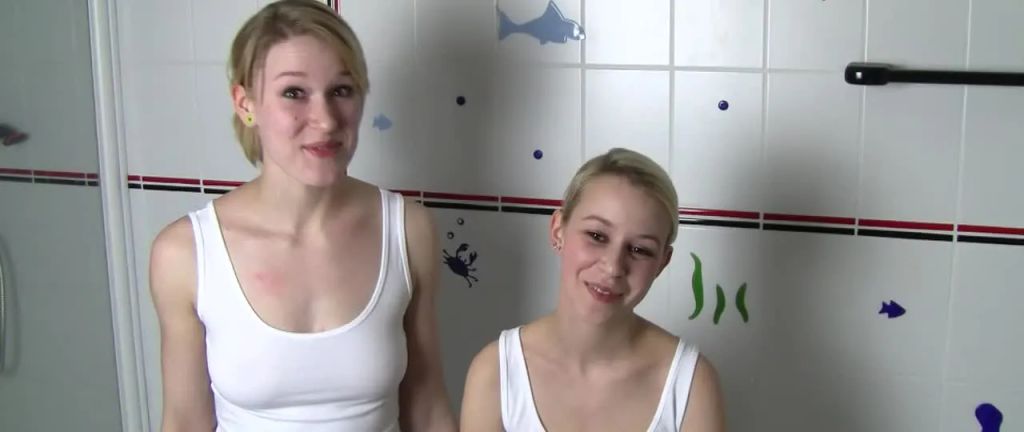 sexy foto nr. 1 von Die ölige Spielerei geht weiter