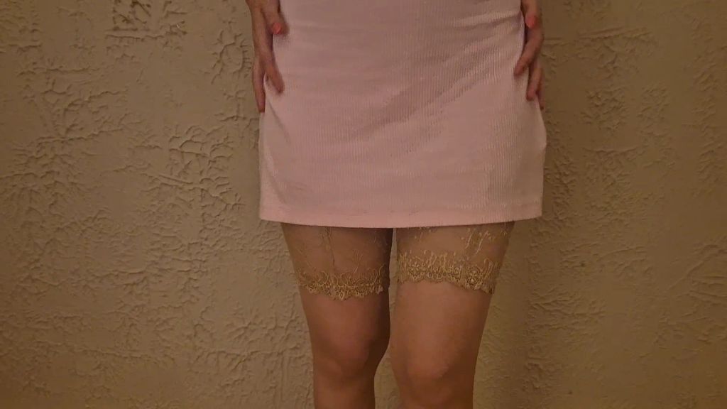 sexy foto nr. 4 von Geil in die Nylons Gepinkelt!