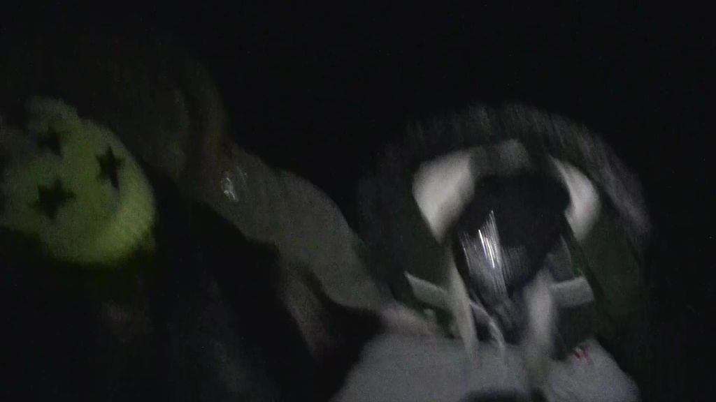 sexy foto nr. 5 von Nachts im Wald gepisst