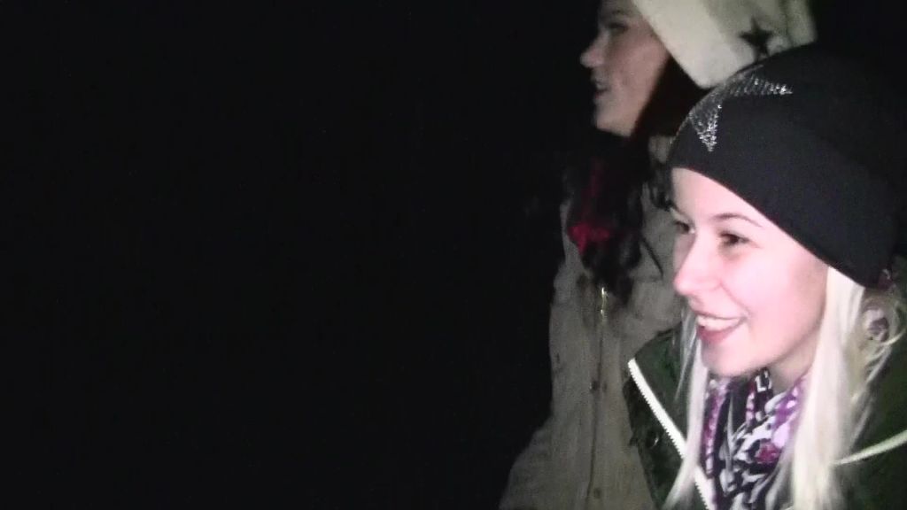Nachts im Wald gepisst