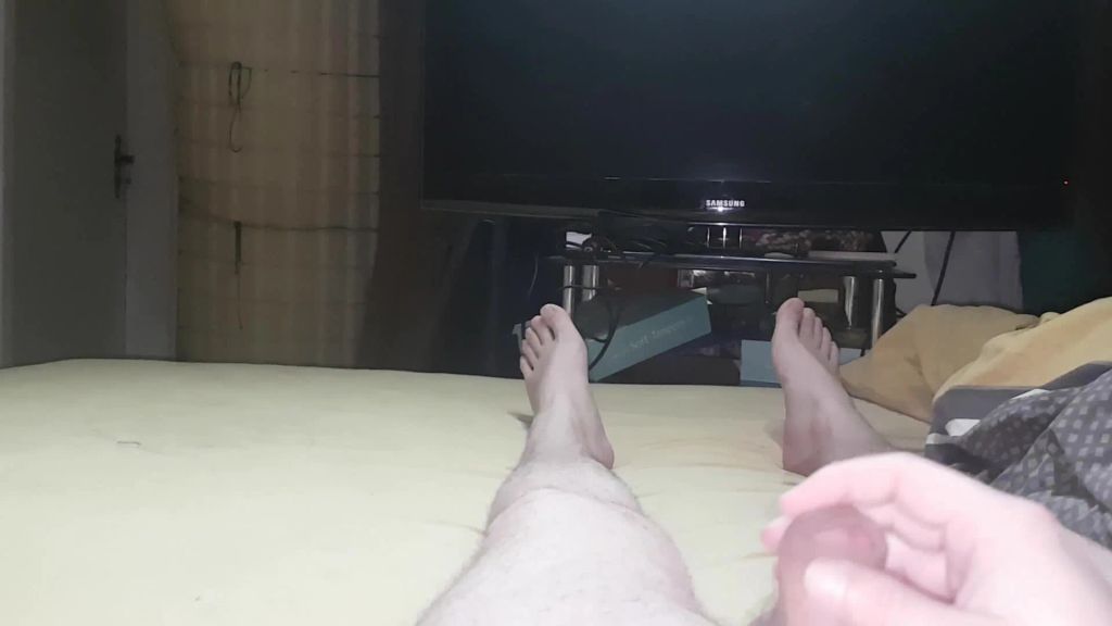 sexy foto nr. 1 von Stiefbruder beim Wixen erwischt!