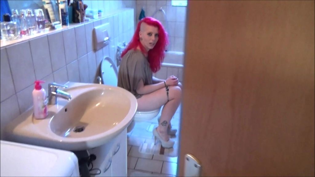 sexy foto nr. 2 von Vom Stiefvater gefickt mit geilen Creampie