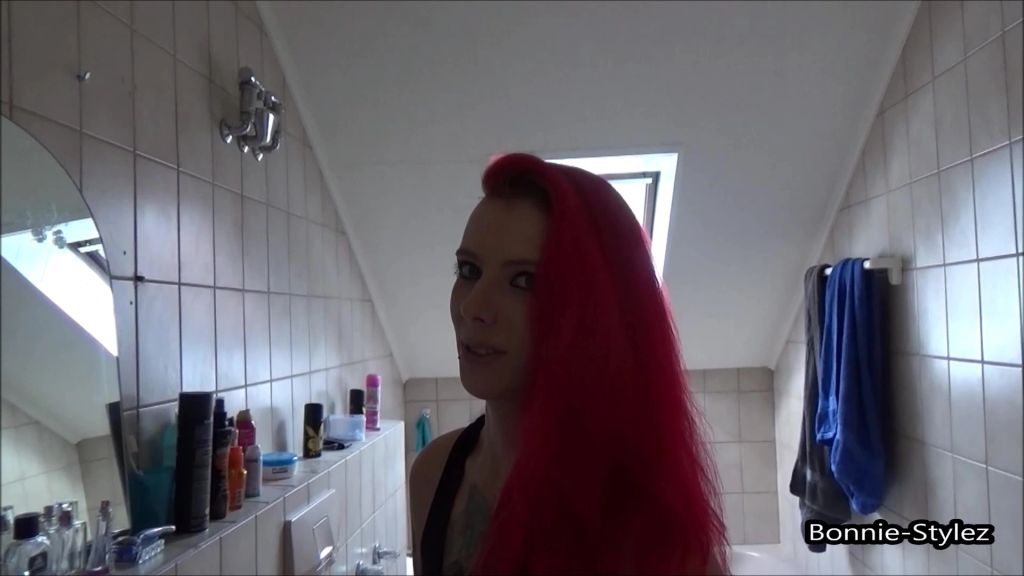 sexy foto nr. 2 von Stiefbrüderchen mein Arsch gehört dir - Pssst unsere Eltern sind neben an