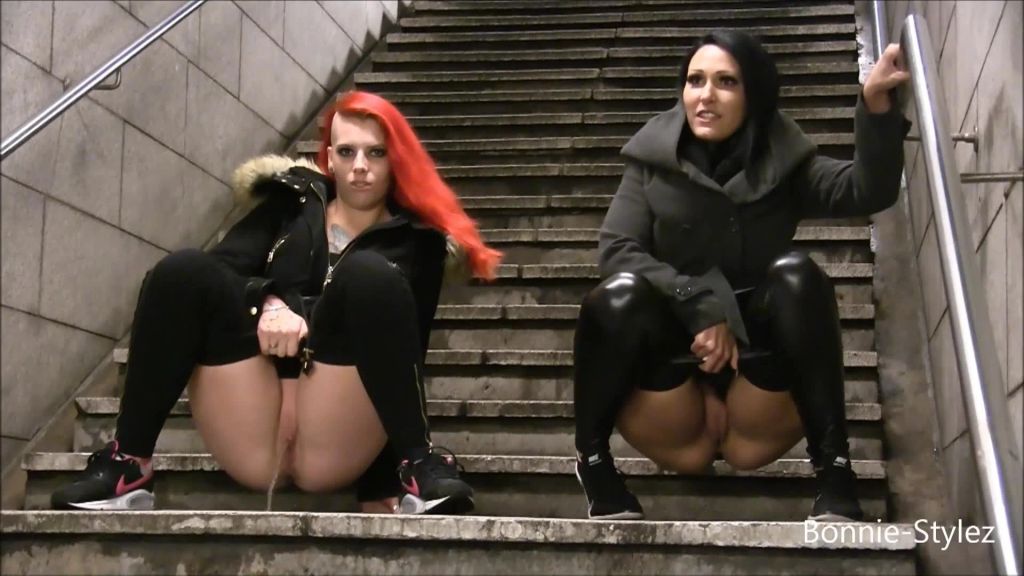sexy foto nr. 9 von BEST OF PISS - 10x geil abgepisst
