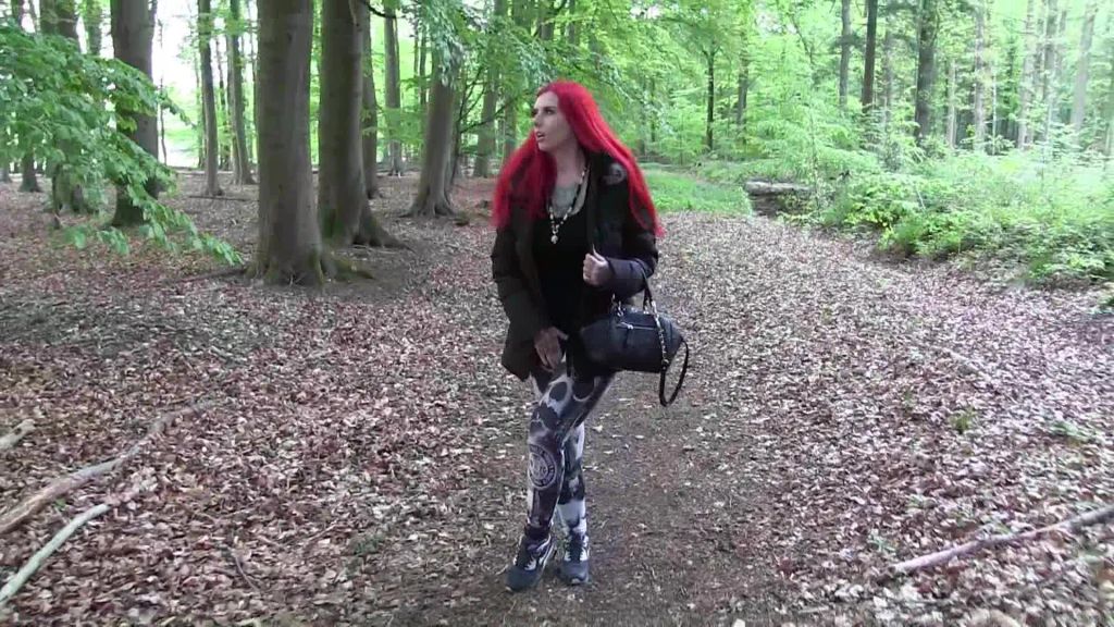 sexy foto nr. 1 von Wald Piss an der NL Grenze