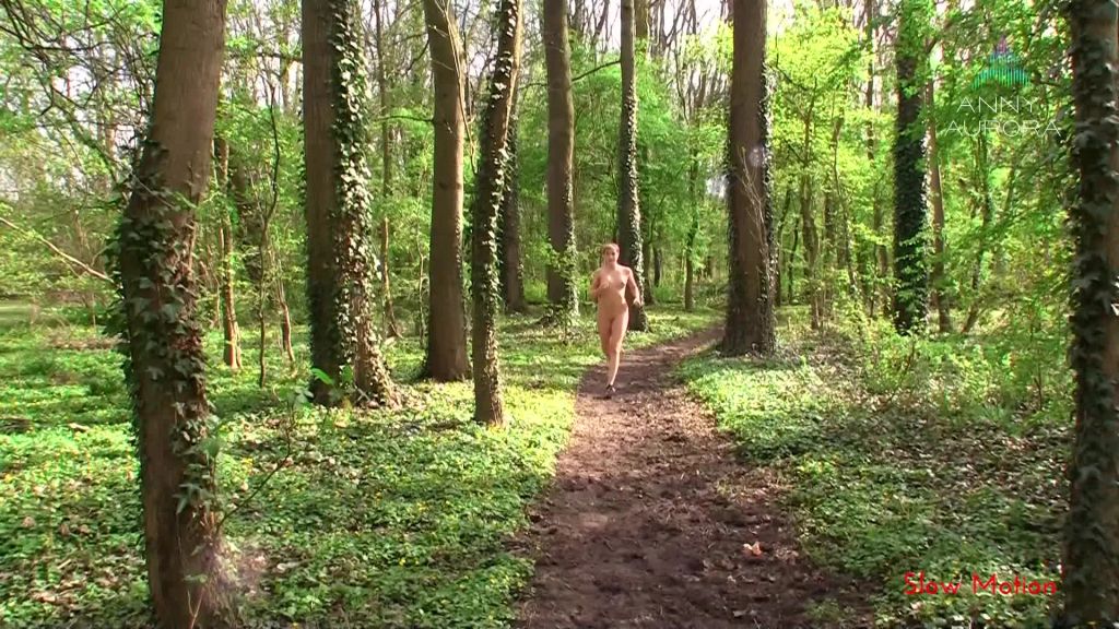 NACKT Joggen! Wie immer halt ;)!