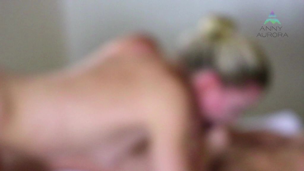 sexy foto nr. 4 von Jungschwanz Mario - ENTJUNGFERT! | Anny Aurora