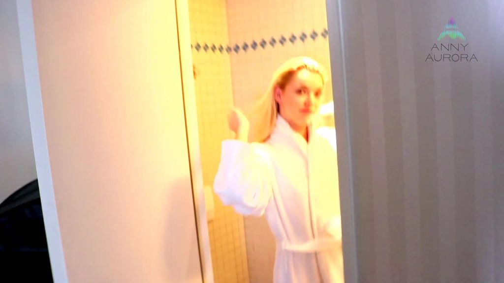 sexy foto nr. 1 von Freund mit User betrogen! - Anny Nimmersatt! | Anny Aurora