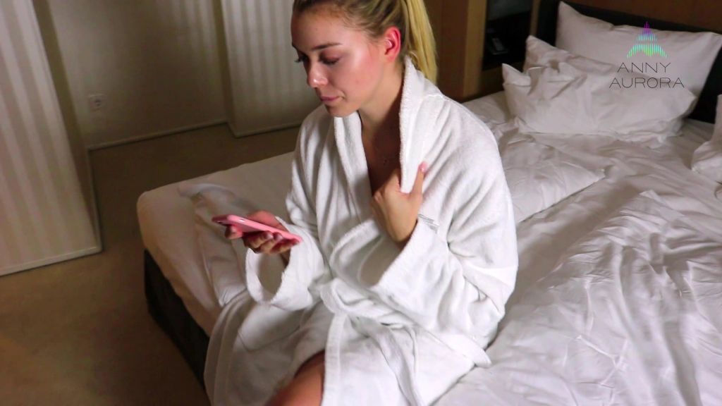 sexy foto nr. 2 von Freund mit User betrogen! - Anny Nimmersatt! | Anny Aurora