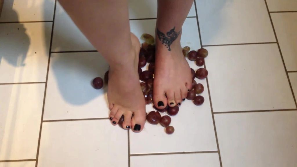 sexy foto nr. 6 von Weintrauben zerlatscht