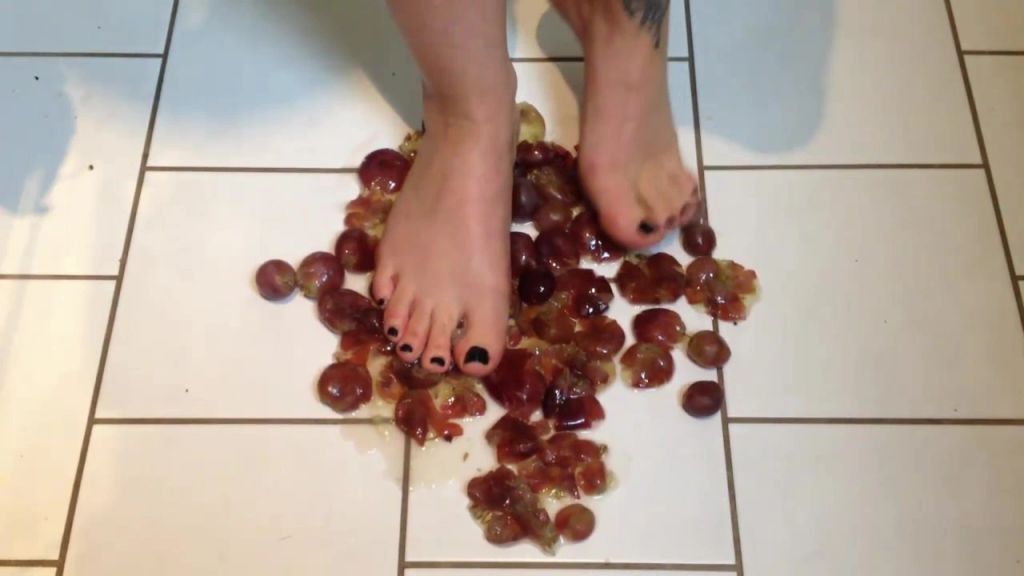 sexy foto nr. 9 von Weintrauben zerlatscht