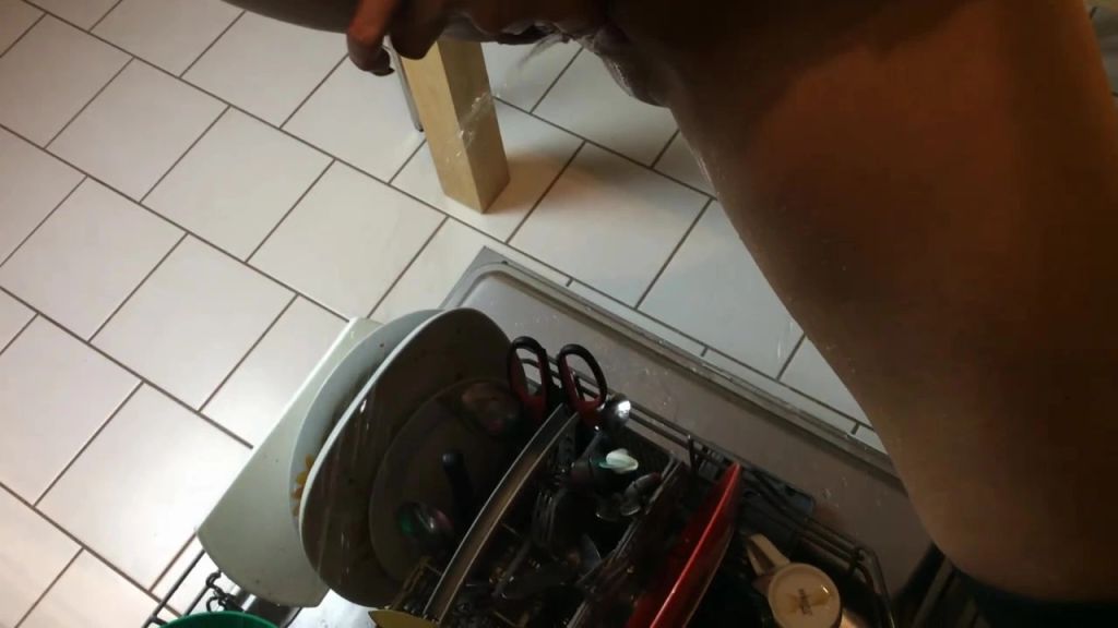 sexy foto nr. 7 von in die Spülmaschine gepisst