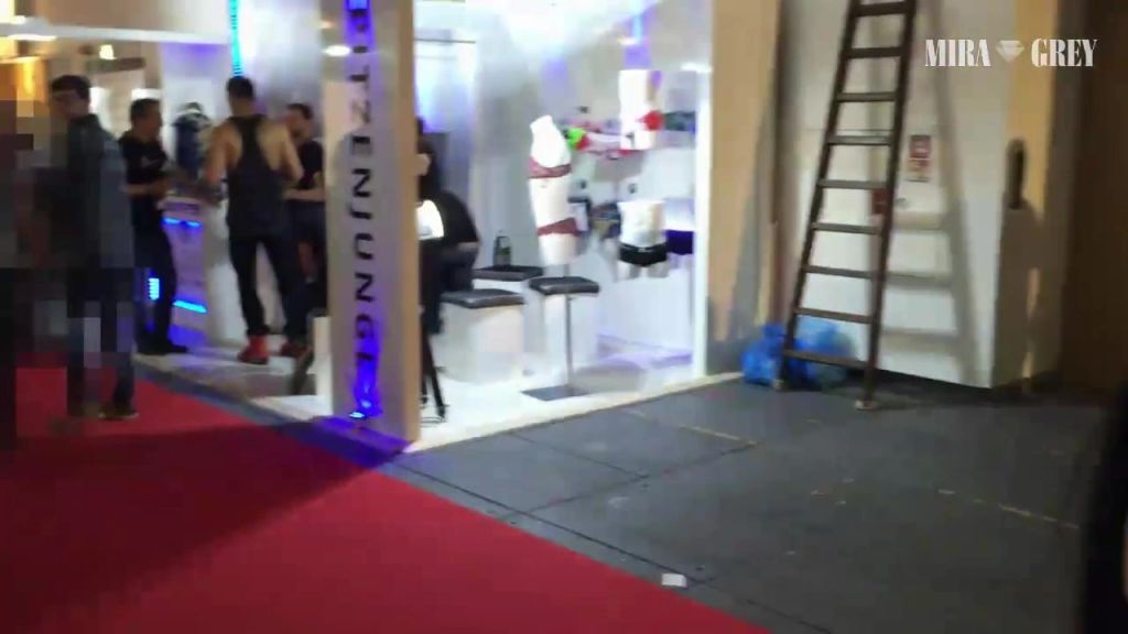 sexy foto nr. 10 von Skandal Spermawalk !