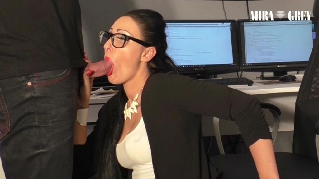 sexy foto nr. 5 von Büro Bitch bekommt XXL Sperma Infusion
