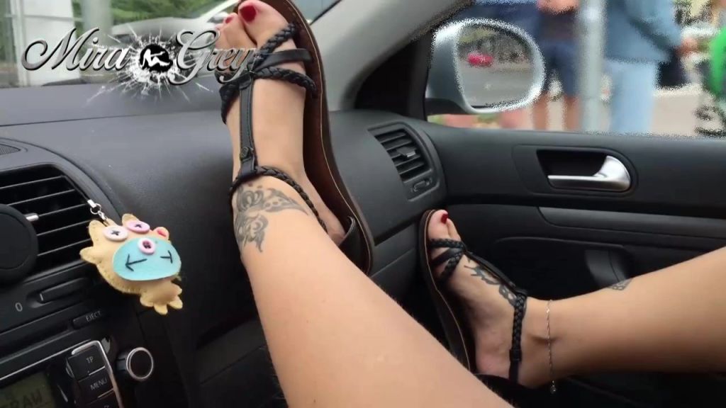 sexy foto nr. 4 von SQUIRT WAHNSINN im Stadtverkehr!
