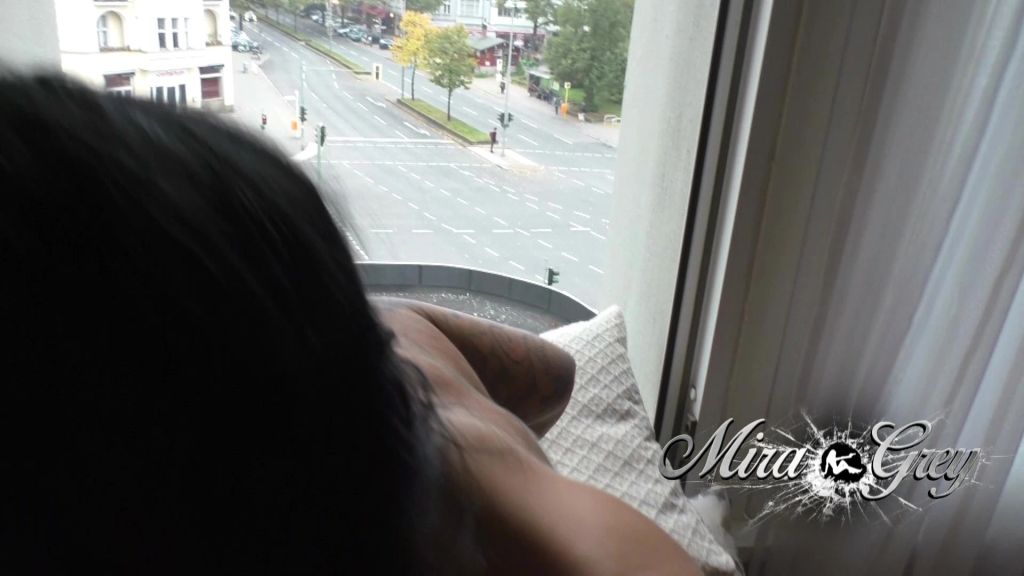 sexy foto nr. 3 von Public Fick - Berlin schaut zu!