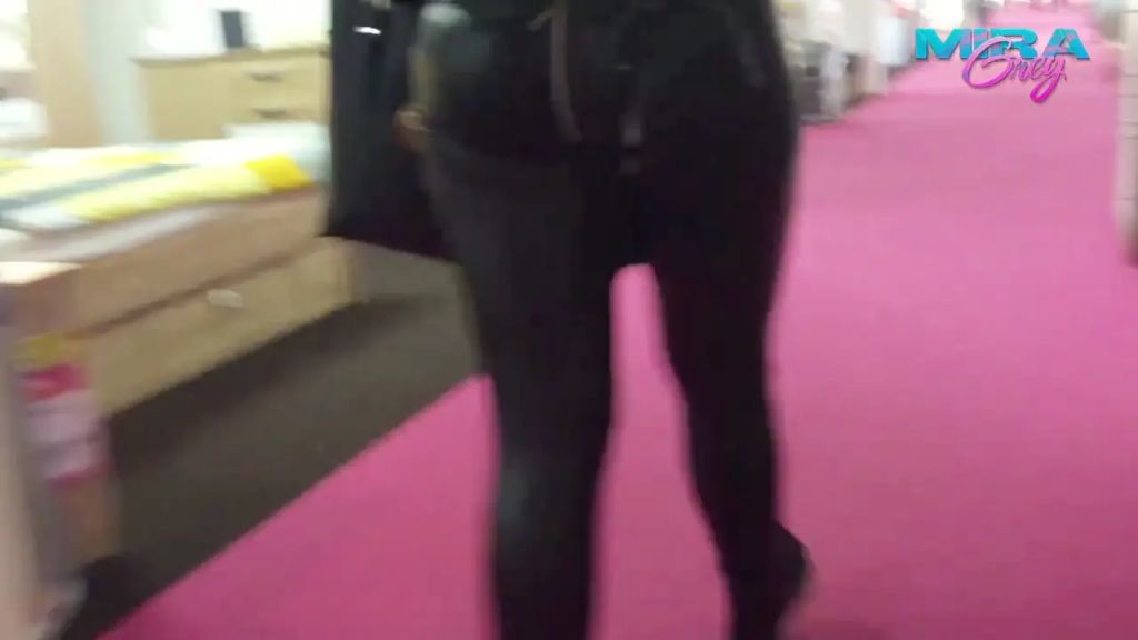 sexy foto nr. 8 von Nervenkitzel - Public Sperma Walk !