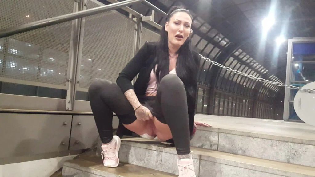 sexy foto nr. 8 von Piss Sklave Gesucht! Hast du Bock?
