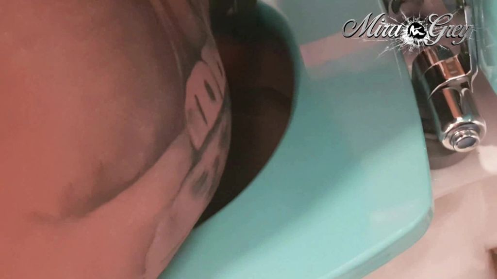 sexy foto nr. 10 von RISIKO - mitten im Baumarkt gepisst !