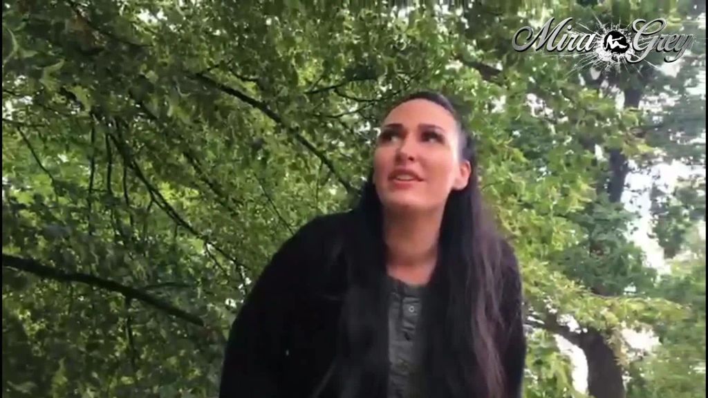 sexy foto nr. 2 von Gepisst! Öffentlich in Berlin