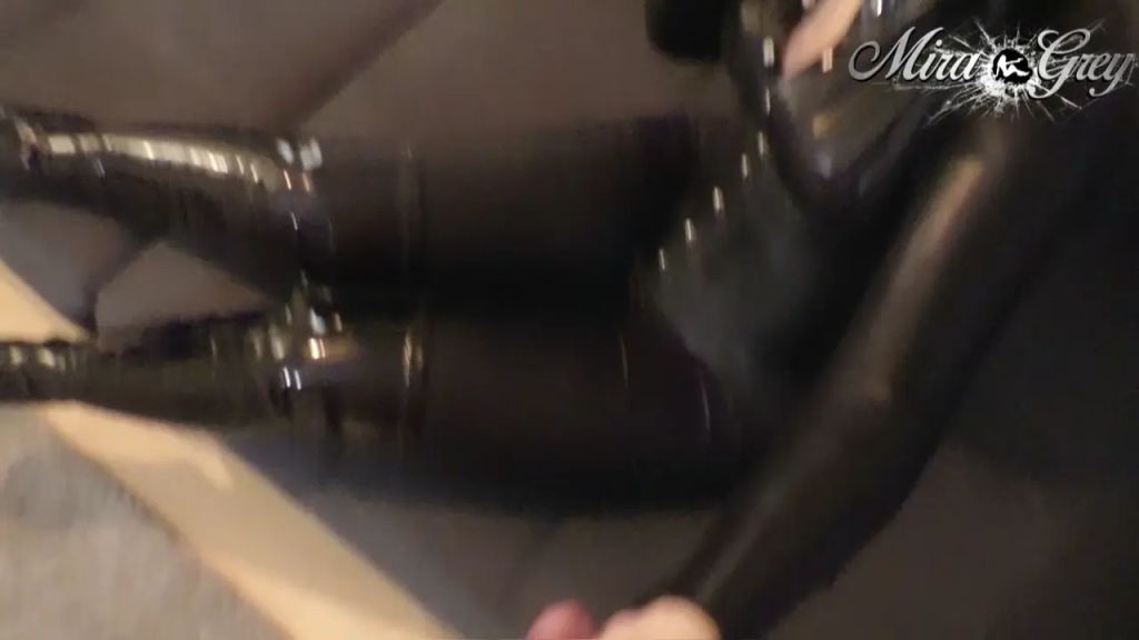 sexy foto nr. 2 von Live am Telefon Freund betrogen - XXL Facial