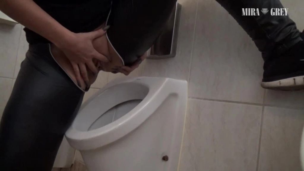 sexy foto nr. 8 von Erwischt? Rotzfrecher Piss !